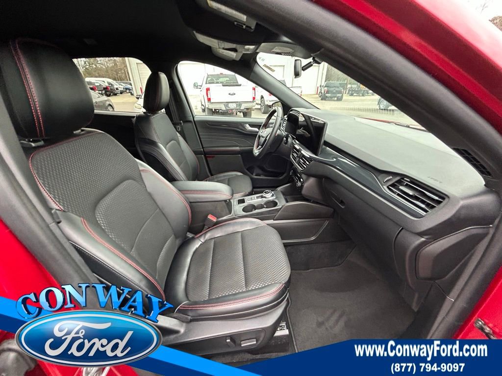Used 2025 Ford Escape ST-Line Elite image 25