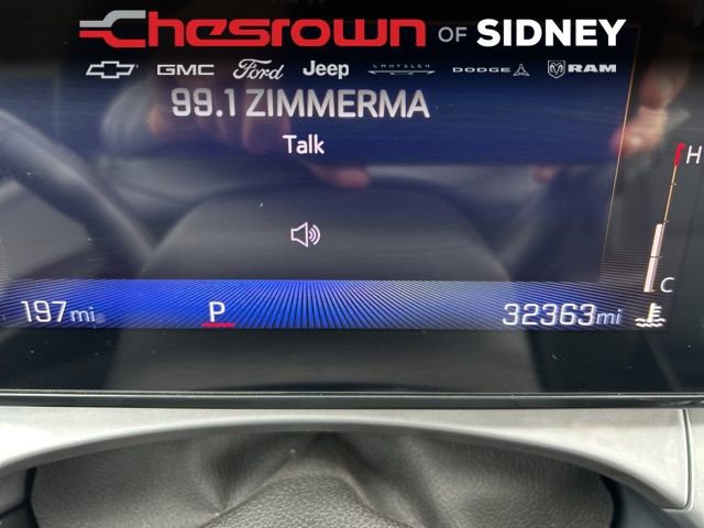 Used 2025 Chevrolet Trax LT FWD image 39