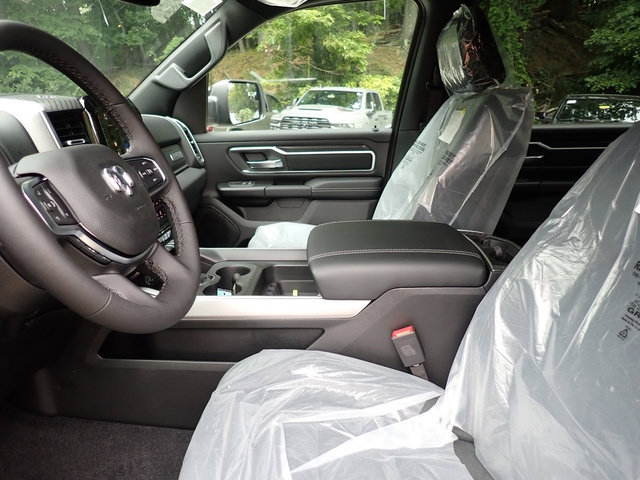 New 2027 RAM 1500 4x4 Crew Cab image 13
