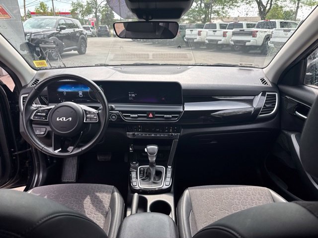 Used 2024 Kia Seltos S AWD/4WD image 20