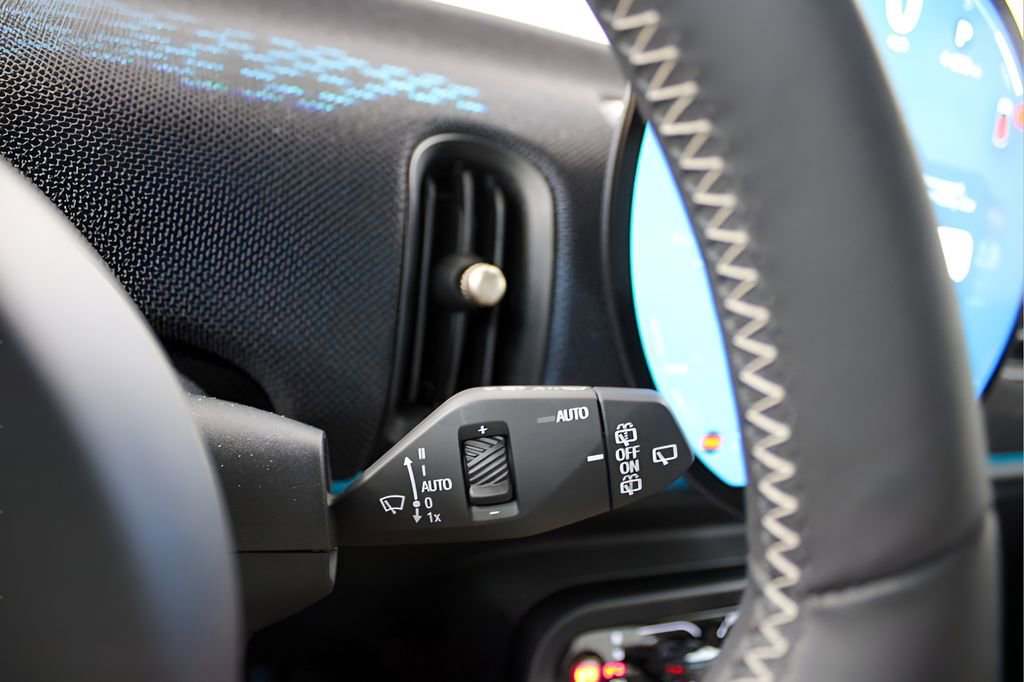 Used 2025 MINI Cooper S image 22