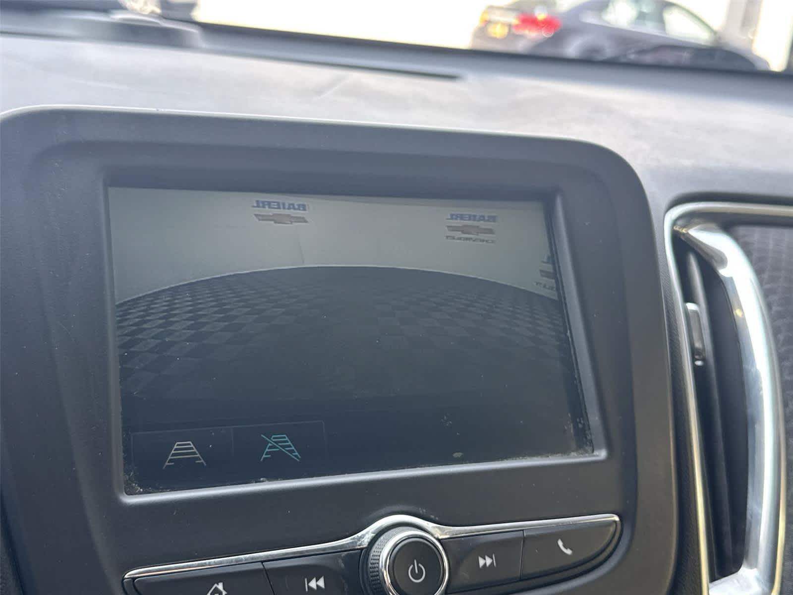 Used 2016 Chevrolet Malibu LT FWD image 18