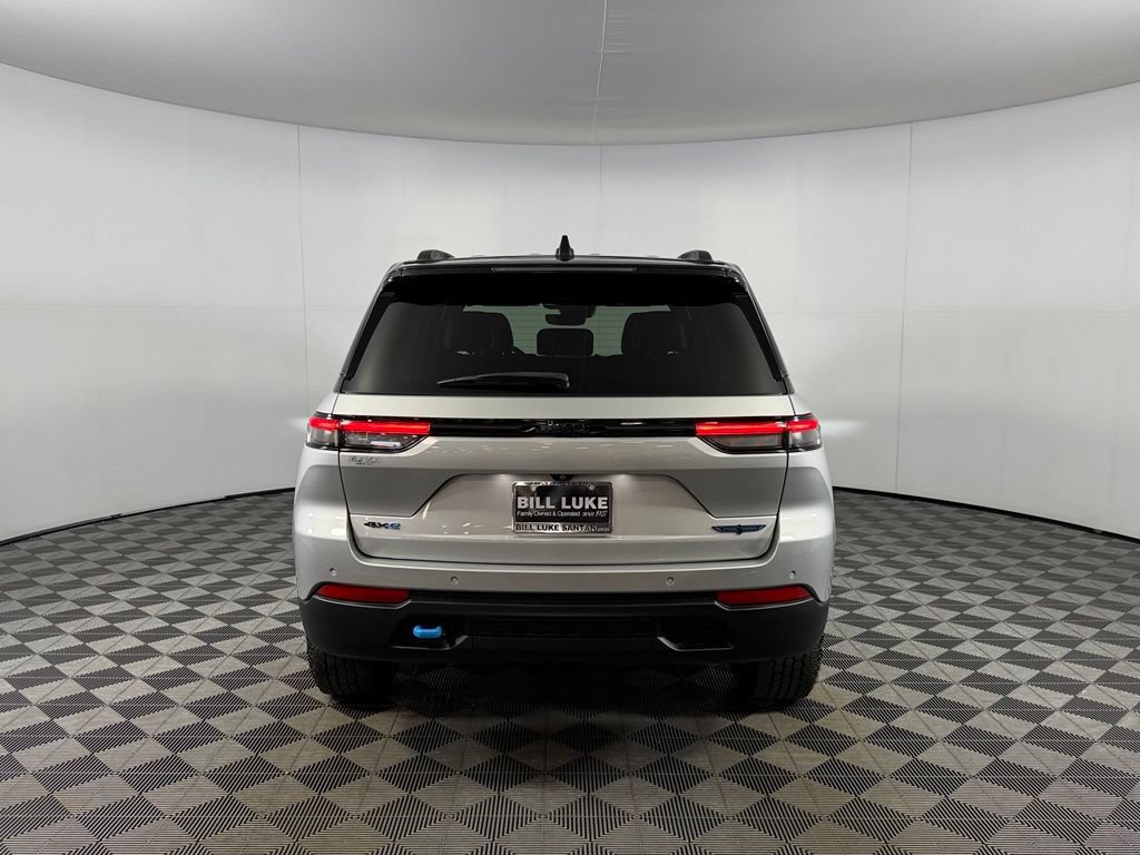 Used 2023 Jeep Grand Cherokee Trailhawk AWD/4WD image 7