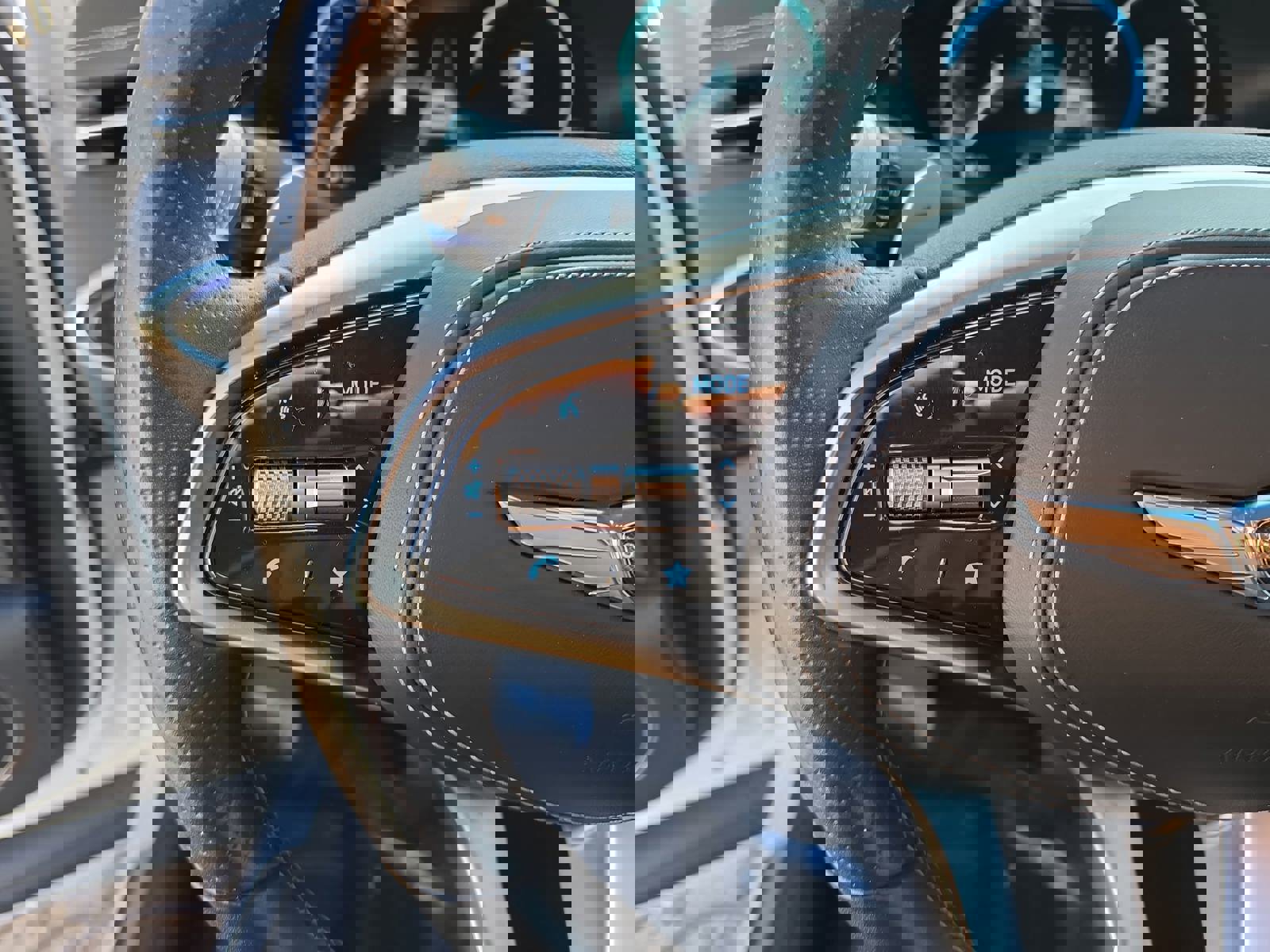 Used 2022 Genesis GV70 3.5T Sport w/ Sport Prestige Package image 19