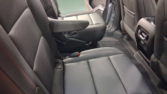 Used 2024 Chevrolet Traverse Z71 w/ Enhanced Driving Package AWD/4WD image 17