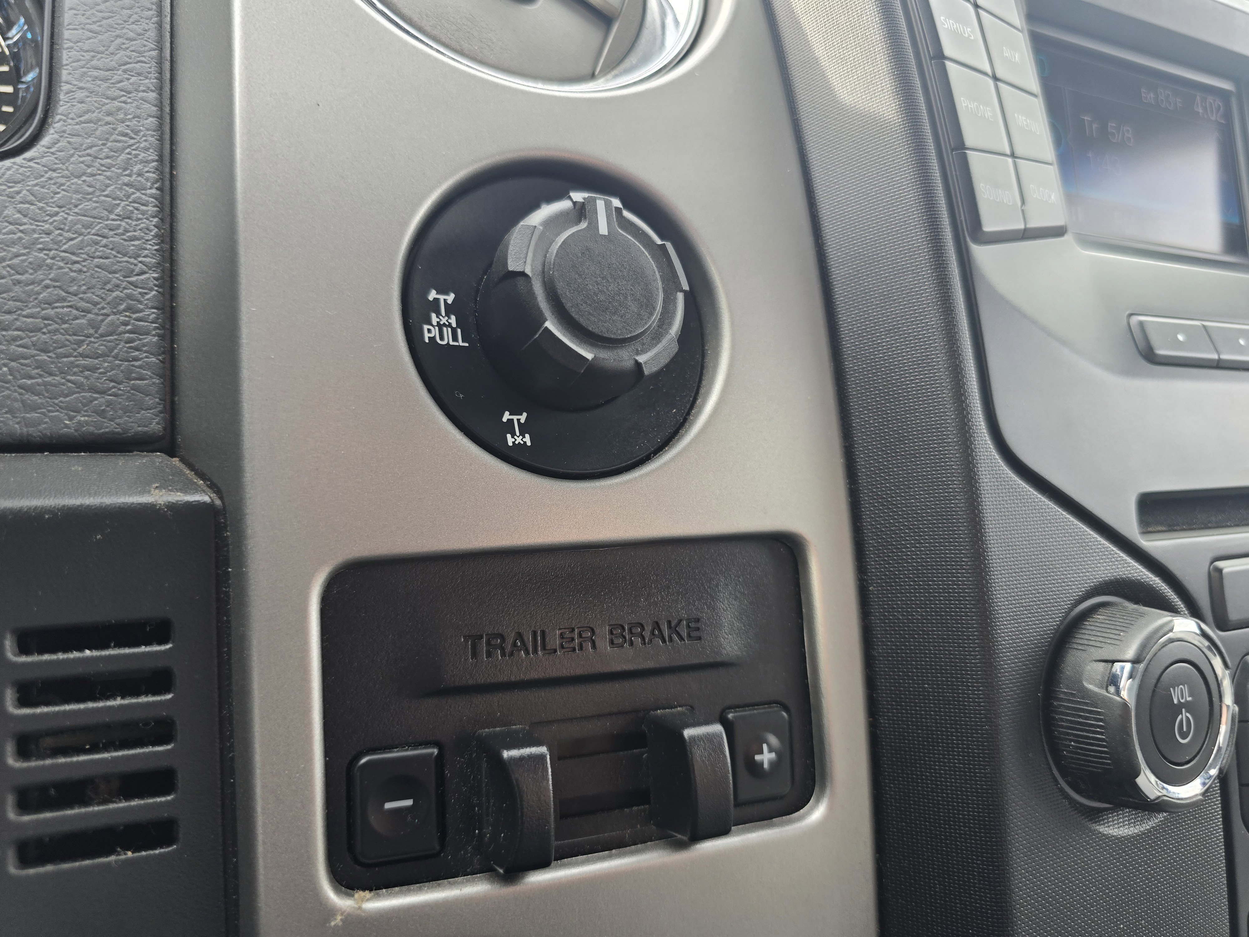 Used 2013 Ford F150 XLT w/ XLT Chrome Pkg image 28