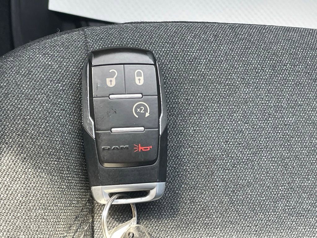 Used 2020 RAM 2500 Big Horn w/ Night Edition AWD/4WD image 37