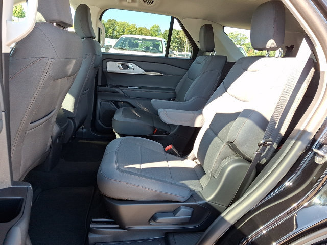 New 2026 Ford Explorer Active RWD image 6