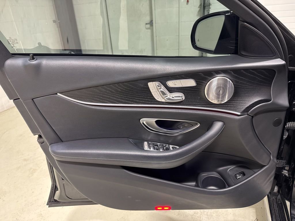 Used 2022 Mercedes-Benz E 350 Sedan w/ AMG Line Exterior image 10