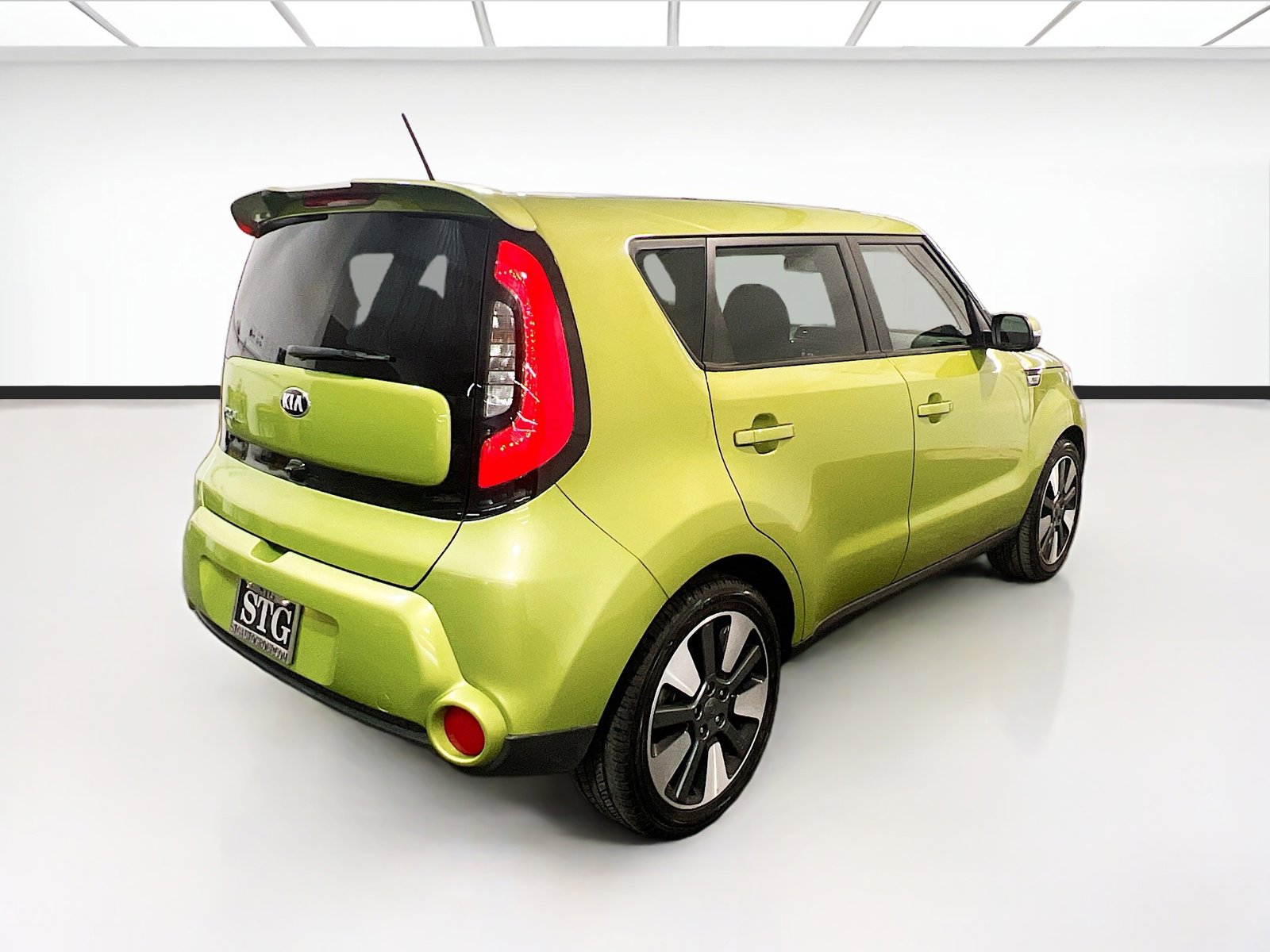 Used 2014 Kia Soul ! FWD image 4