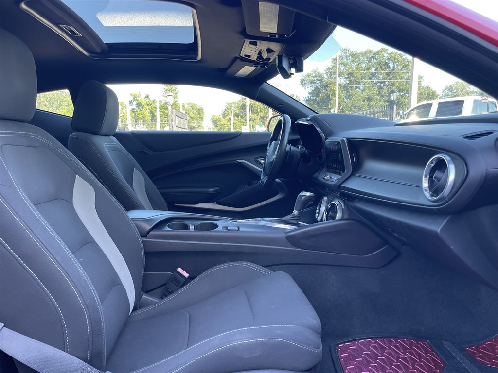 Used 2017 Chevrolet Camaro SS RWD image 22