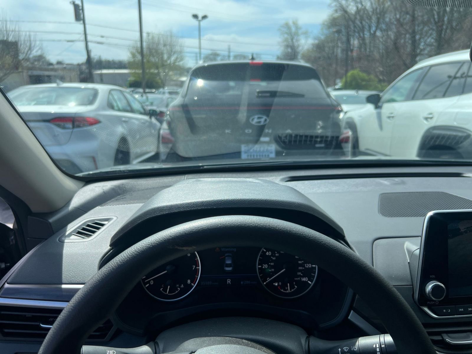 Used 2025 Nissan Altima 2.5 SV image 29