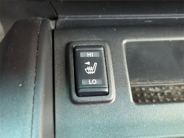 Used 2020 Nissan Titan PRO-4X w/ Pro-4x Convenience Package image 21