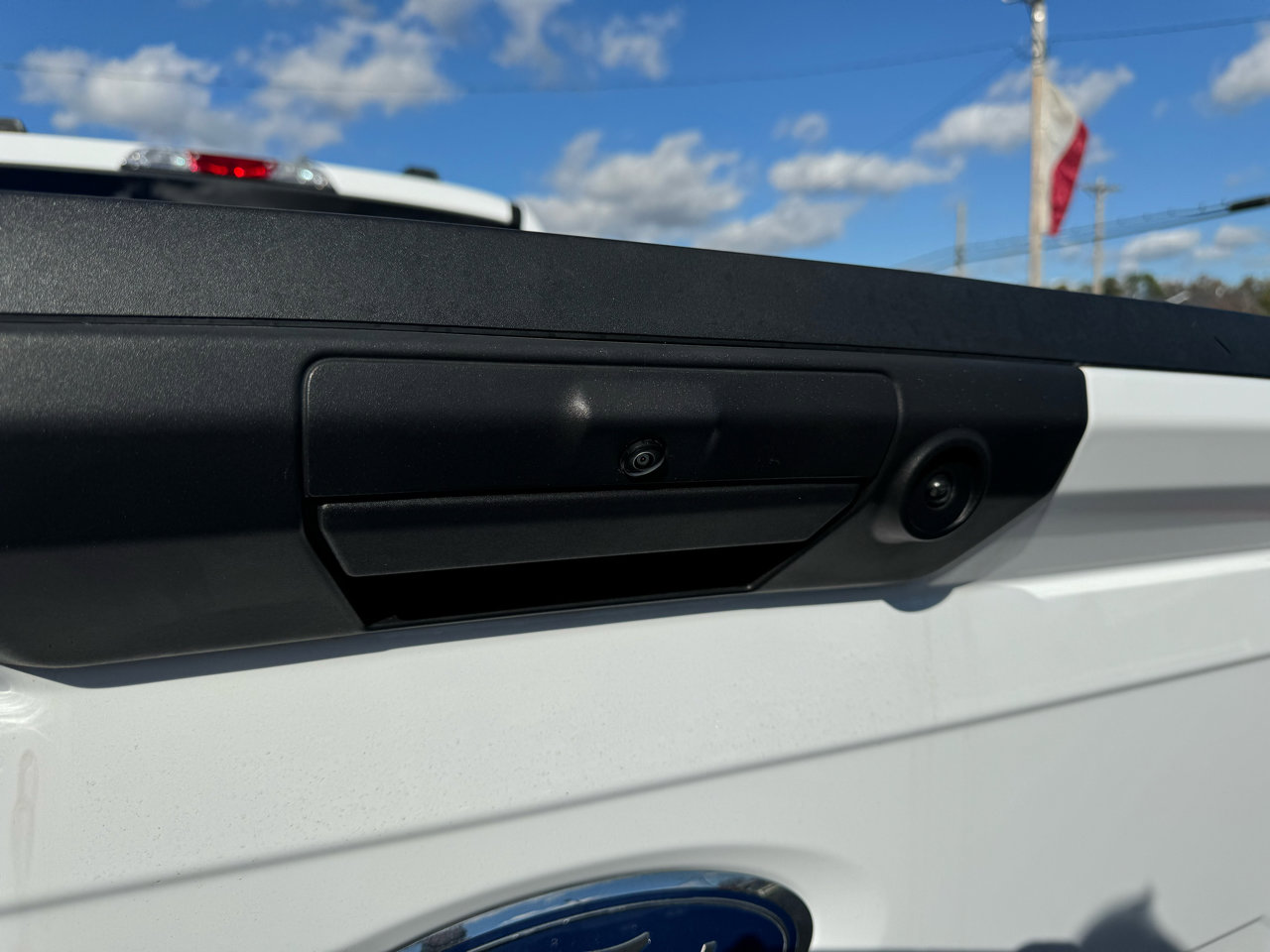 Used 2022 Ford F150 XLT w/ Trailer Tow Package image 8