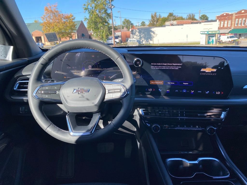 New 2026 Chevrolet Traverse LT w/ Midnight/Sport Edition image 13