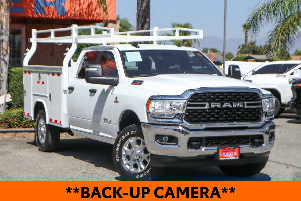 Used 2024 RAM 3500 Big Horn AWD/4WD image 2