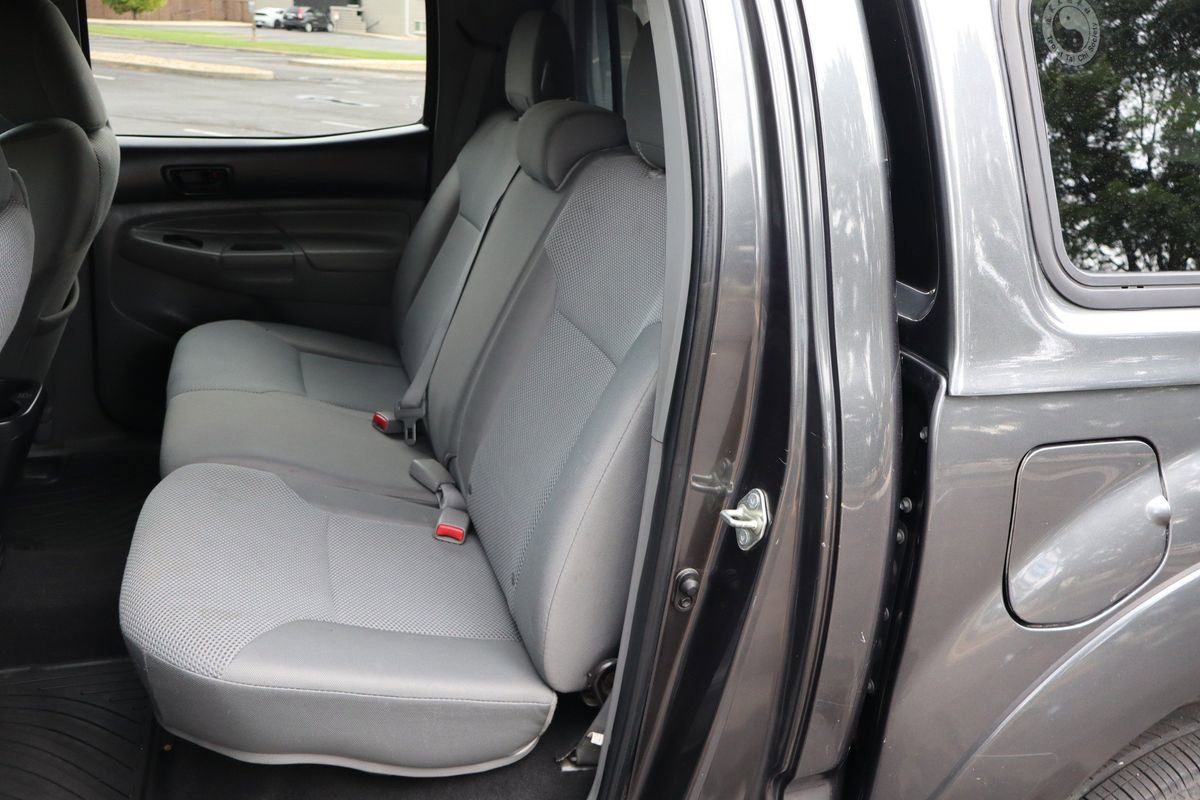 Used 2014 Toyota Tacoma V6 image 21