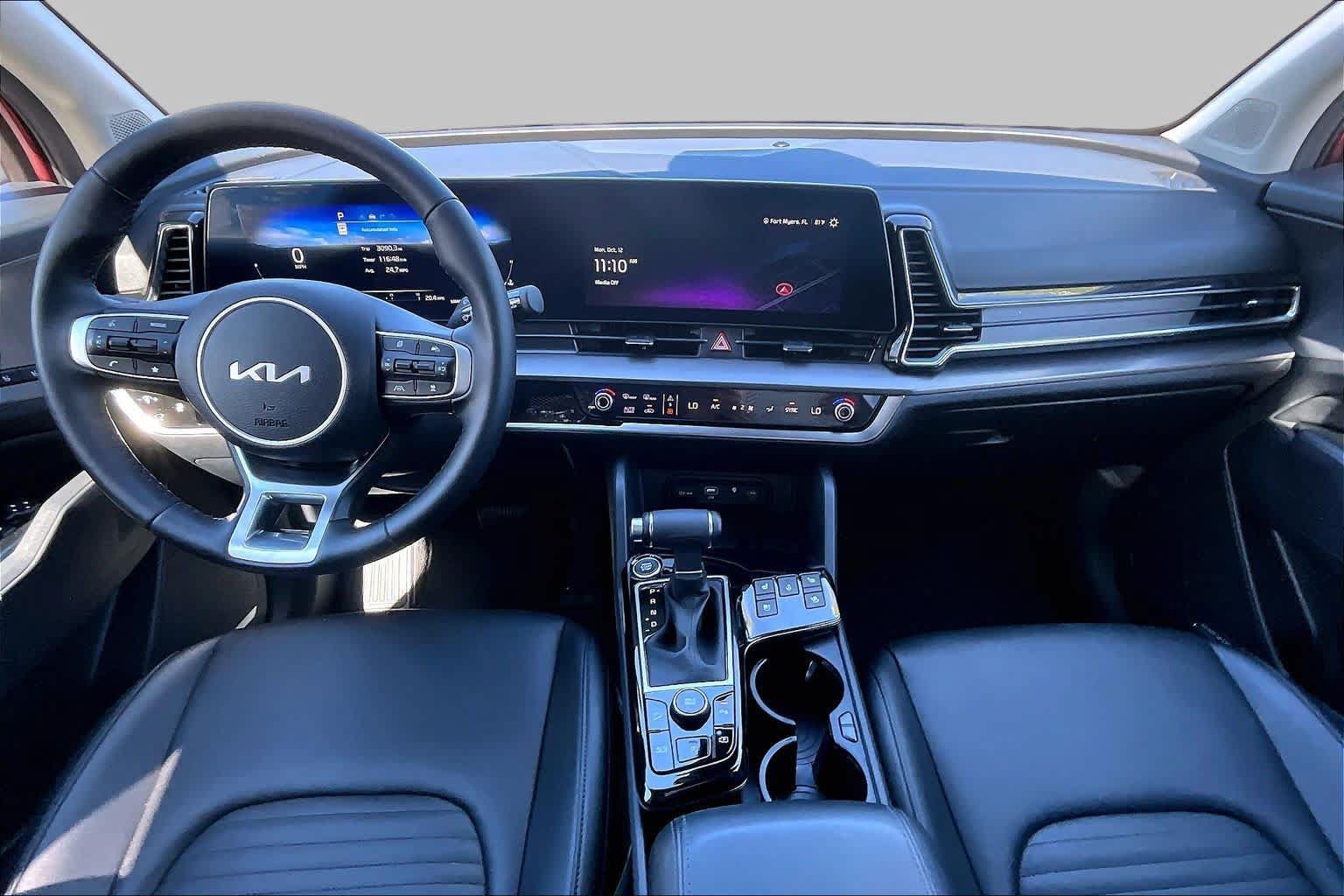 Used 2025 Kia Sportage SX FWD image 16