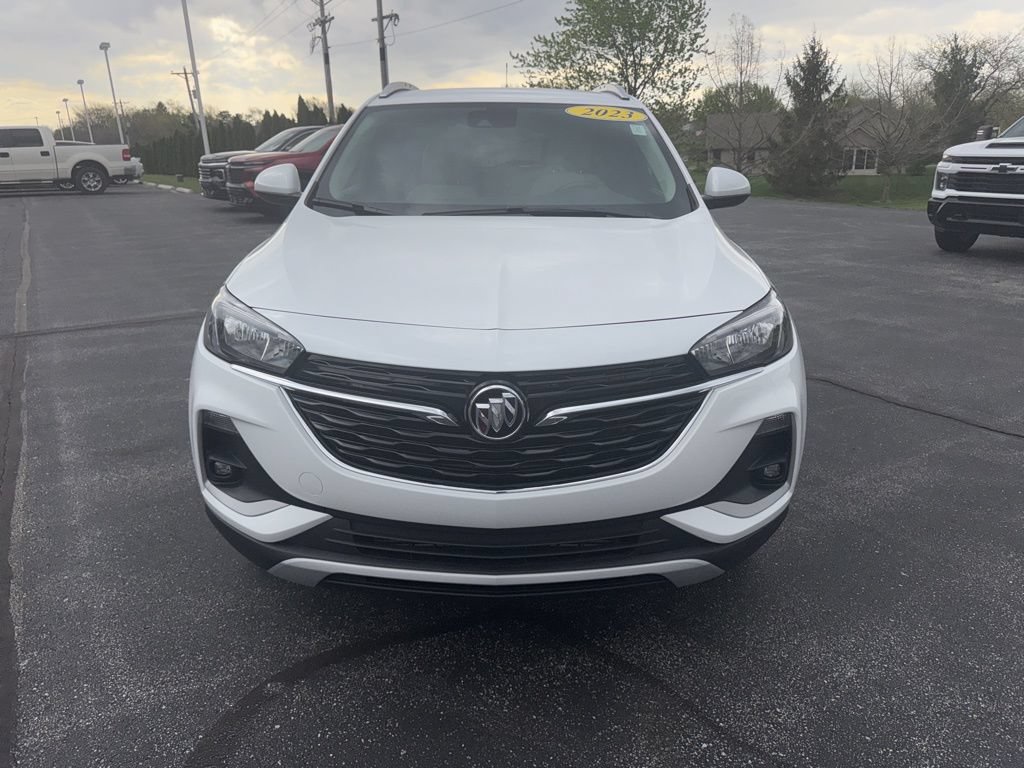 Used 2023 Buick Encore GX Select AWD/4WD image 2