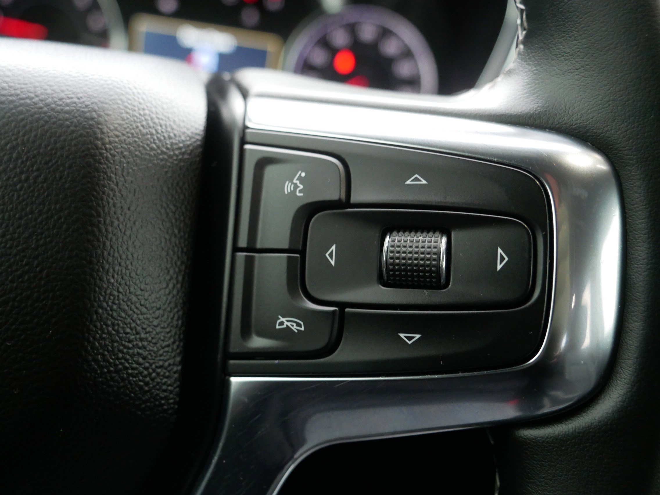 Used 2024 Chevrolet Blazer LT w/ Midnight/Sport Edition image 29