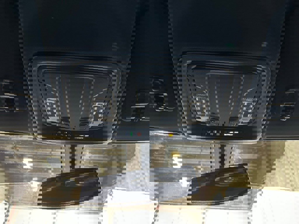 Used 2022 GMC Sierra 2500 AT4 image 40