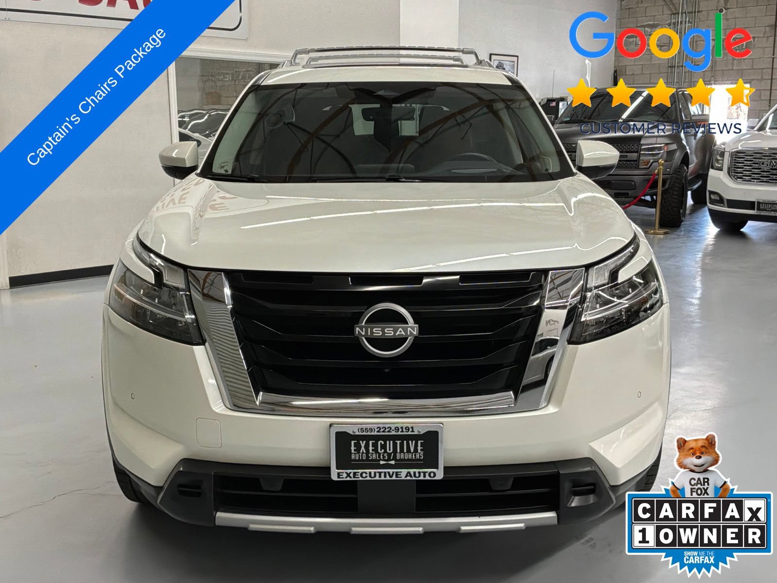 Used 2024 Nissan Pathfinder Platinum FWD image 2