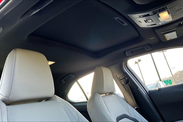 Certified 2025 Lexus UX 300h AWD w/ Accessory Package (Z1) image 27