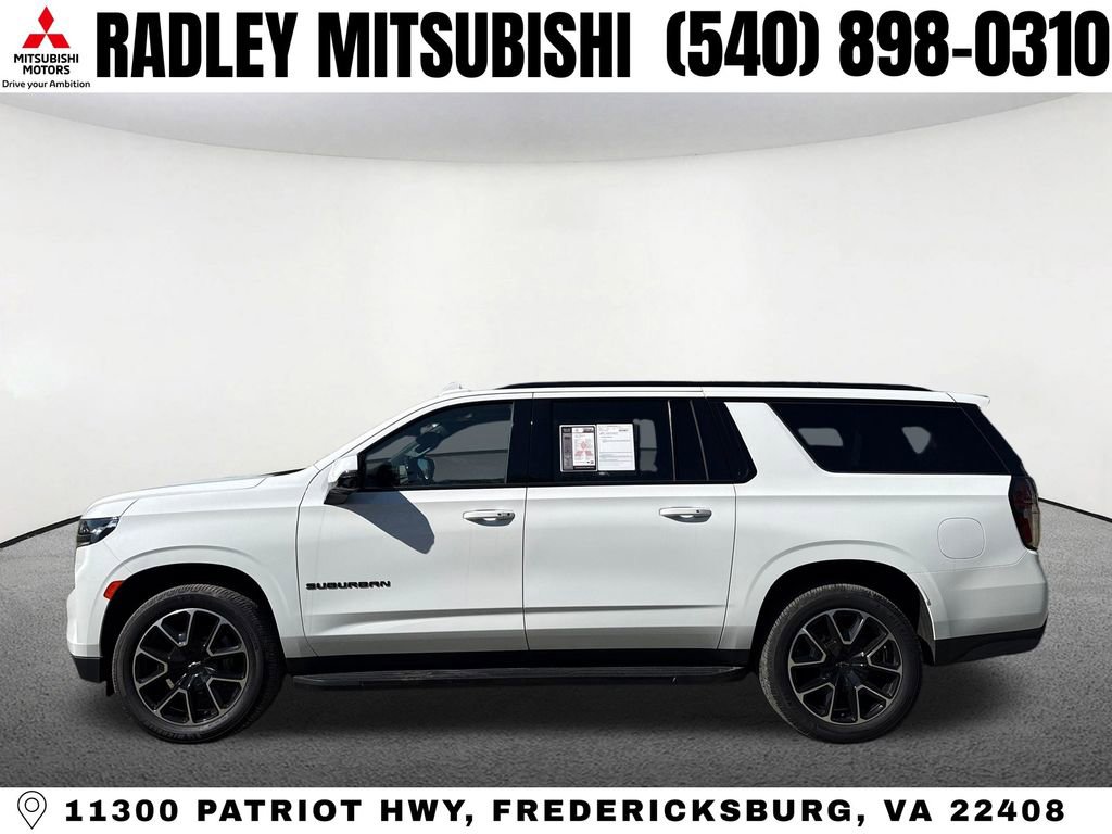 Used 2022 Chevrolet Suburban RST w/ Luxury Package image 18