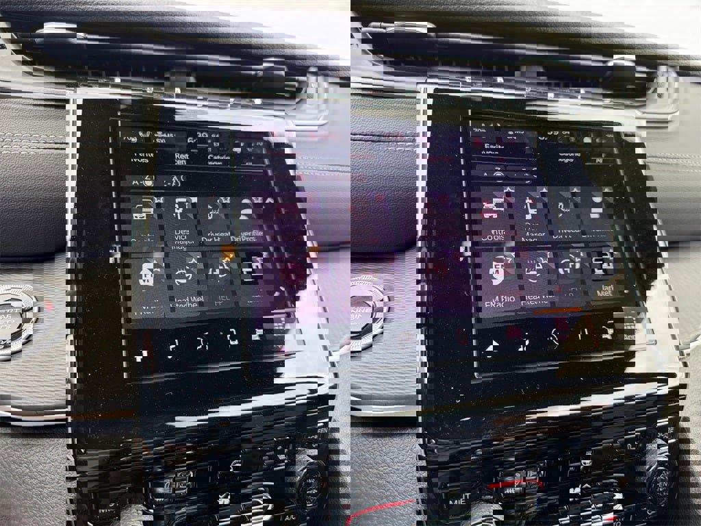 New 2025 Jeep Grand Cherokee L Laredo w/ Luxury Tech Group I image 32