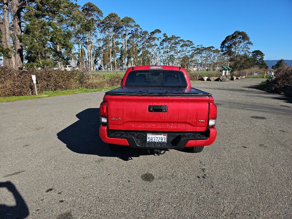 Used 2020 Toyota Tacoma SR5 image 5