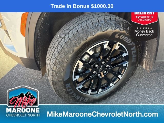 Used 2025 Chevrolet Traverse Z71 w/ Driver Confidence Package image 9