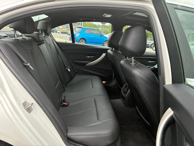 Used 2015 BMW 320i xDrive Sedan AWD/4WD image 8