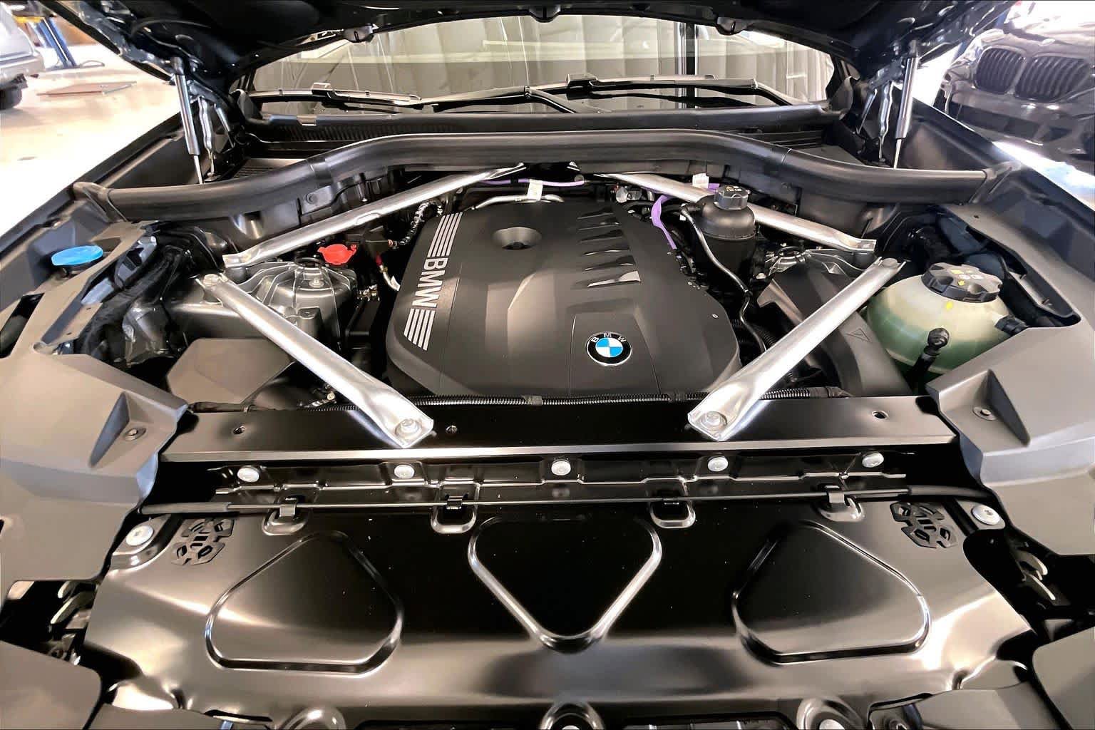 New 2026 BMW X5 xDrive40i w/ Climate Comfort Package image 16