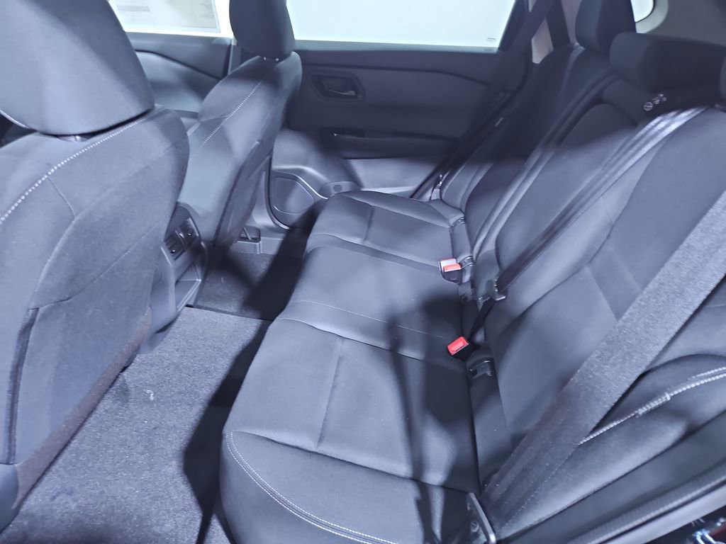 New 2025 Nissan Rogue S image 23