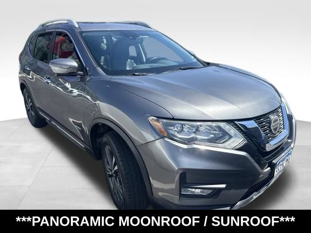 Used 2019 Nissan Rogue SL w/ Premium Package AWD/4WD image 6