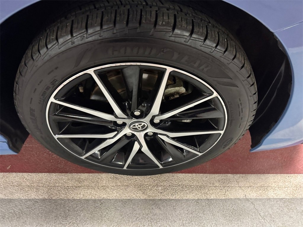 Used 2024 Toyota Camry SE image 17