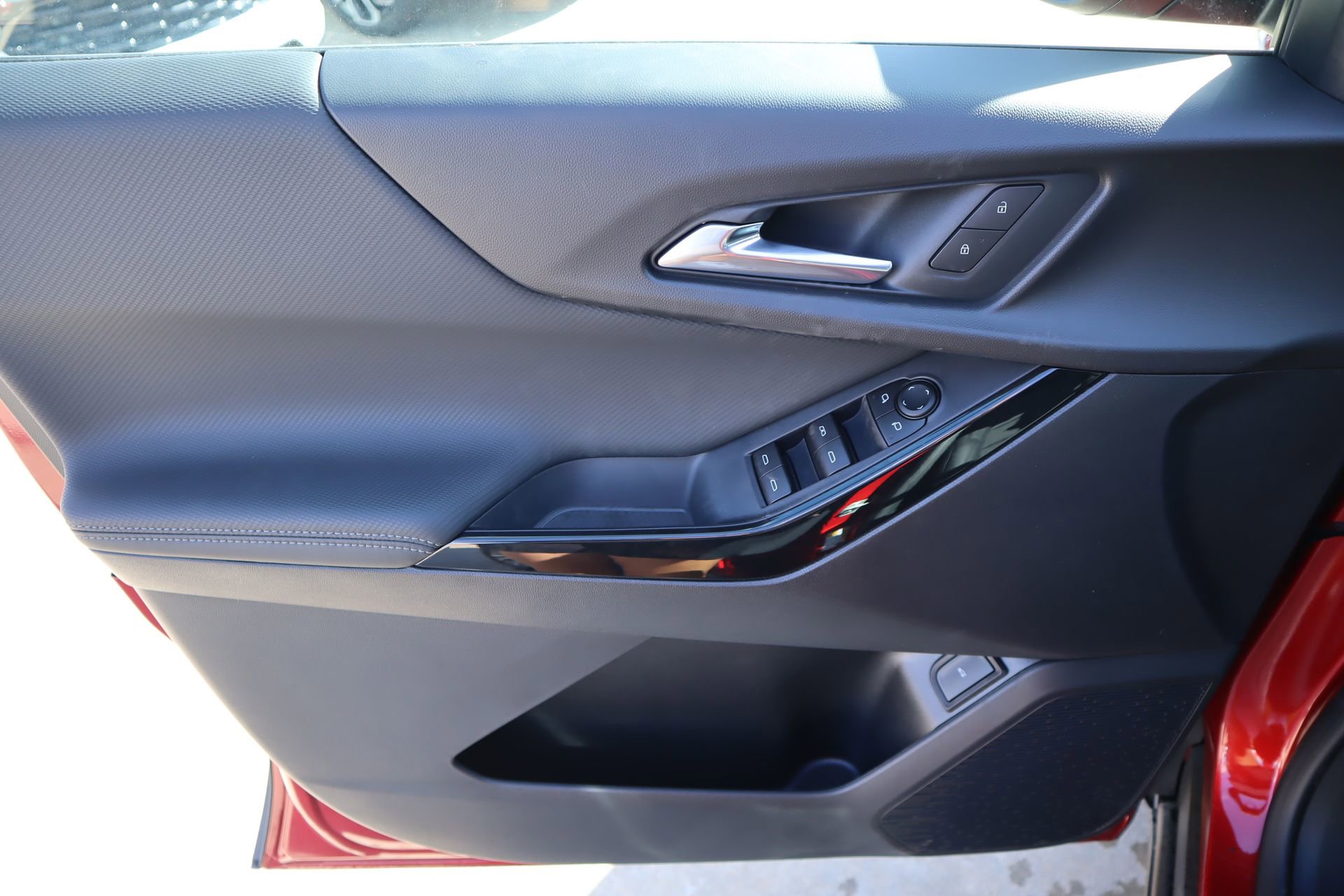 New 2026 Chevrolet Equinox LT image 16