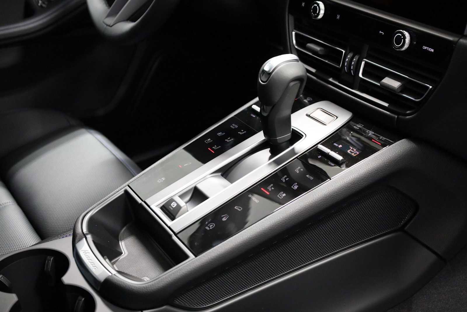 Certified 2026 Porsche Macan S image 21