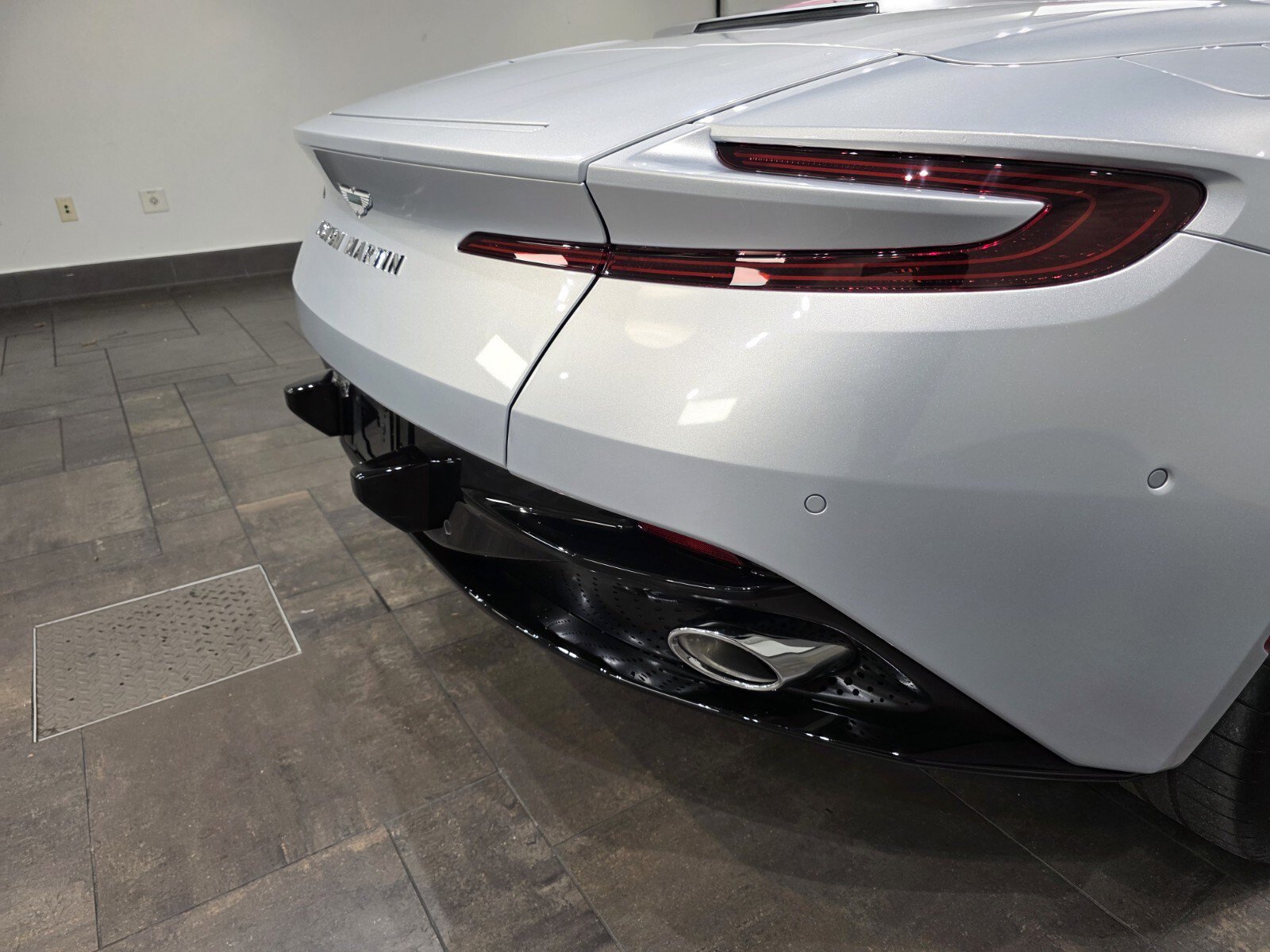 New 2026 Aston Martin DB12 Convertible RWD image 8