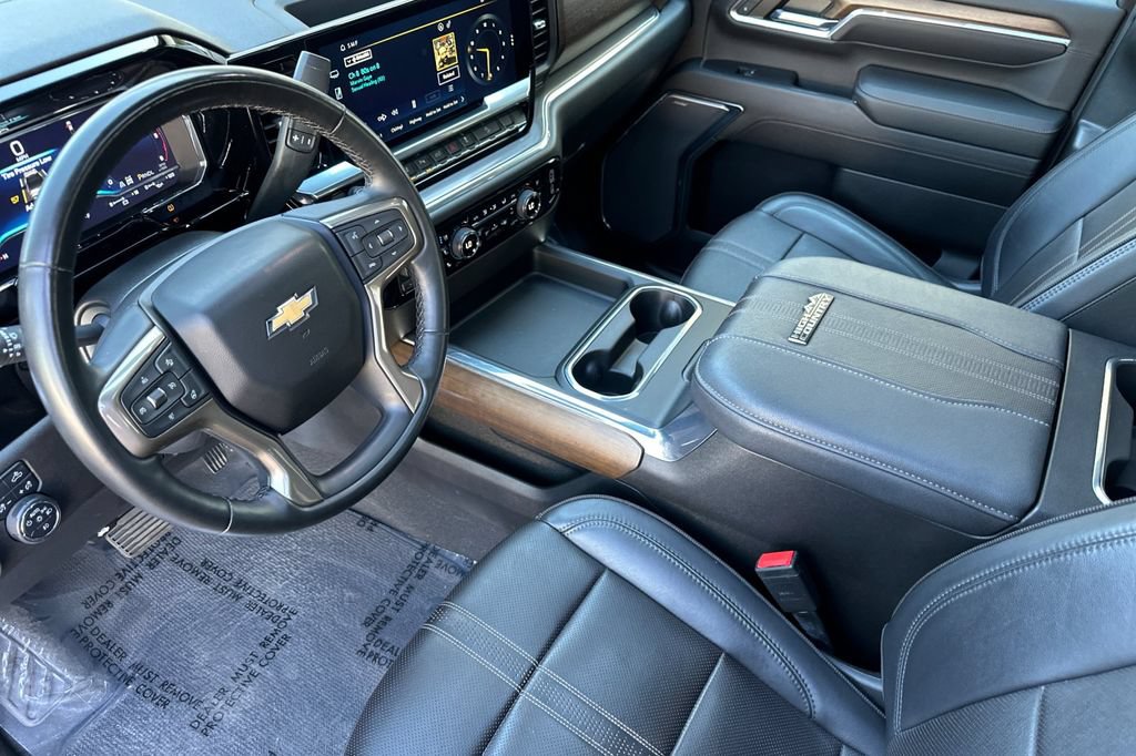 Used 2024 Chevrolet Silverado 2500 High Country w/ High Country Premium Package AWD/4WD image 10