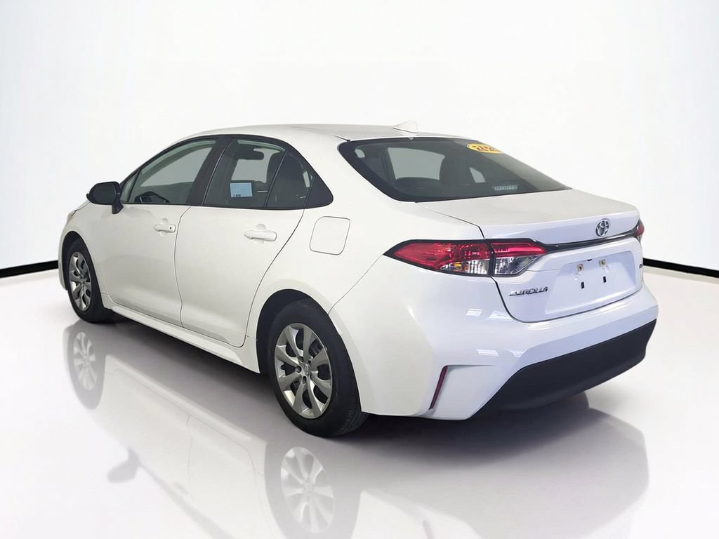 Used 2025 Toyota Corolla LE FWD image 8