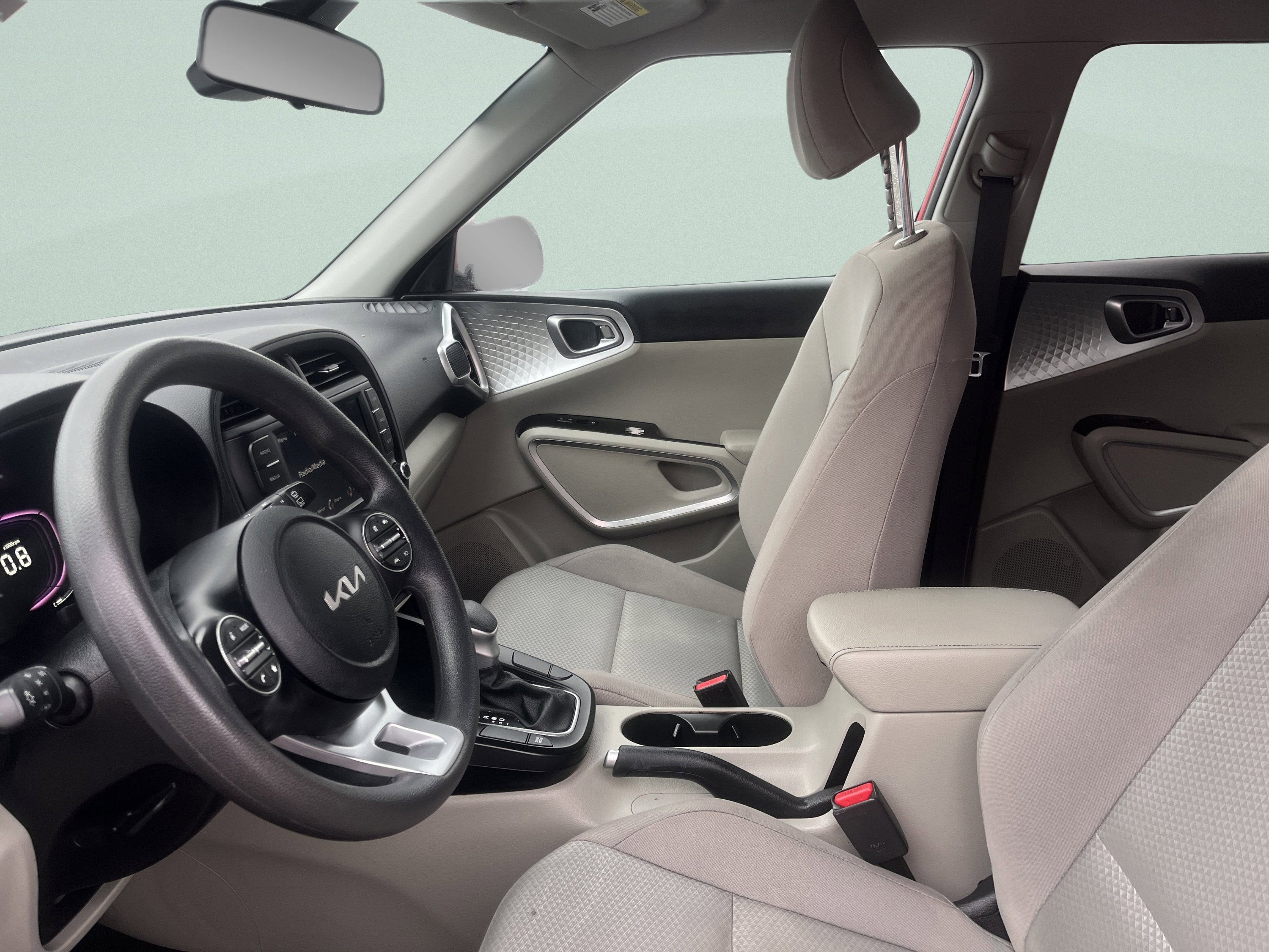 Used 2023 Kia Soul LX w/ Option Group 015 FWD image 14