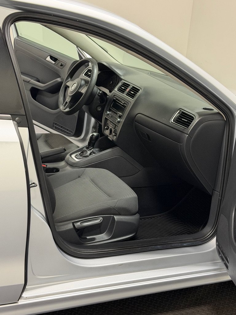 Used 2014 Volkswagen Jetta S FWD image 11