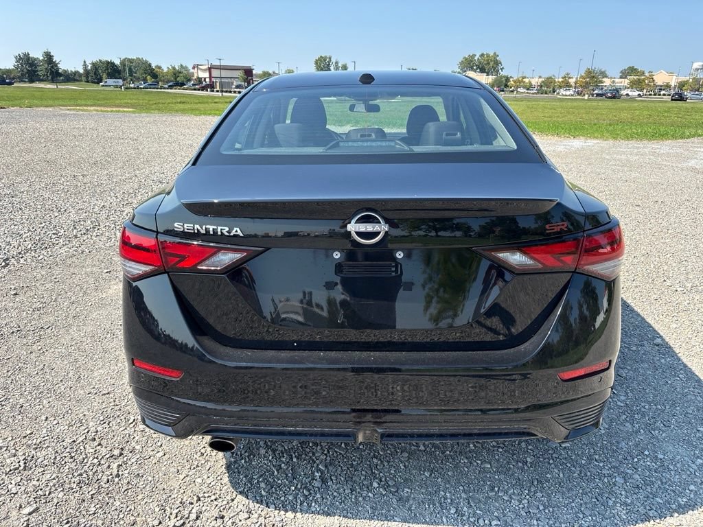 Used 2025 Nissan Sentra SR FWD image 7