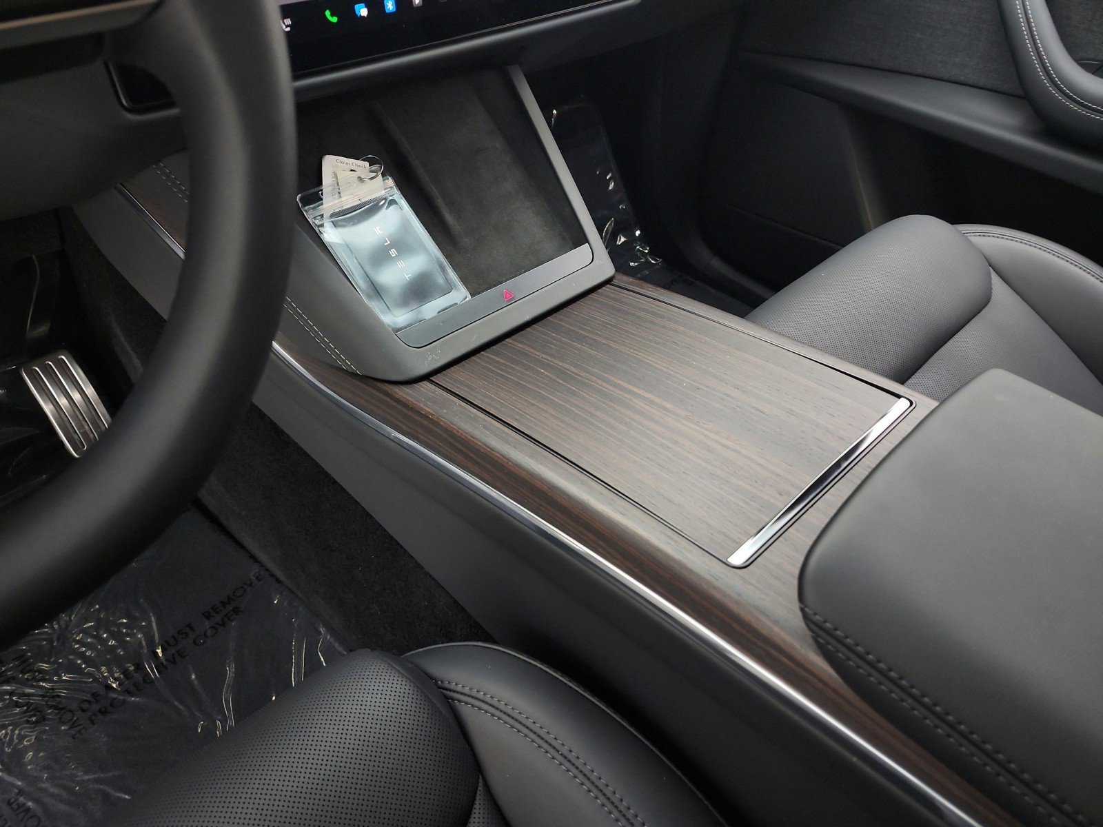Used 2024 Tesla Model X image 11