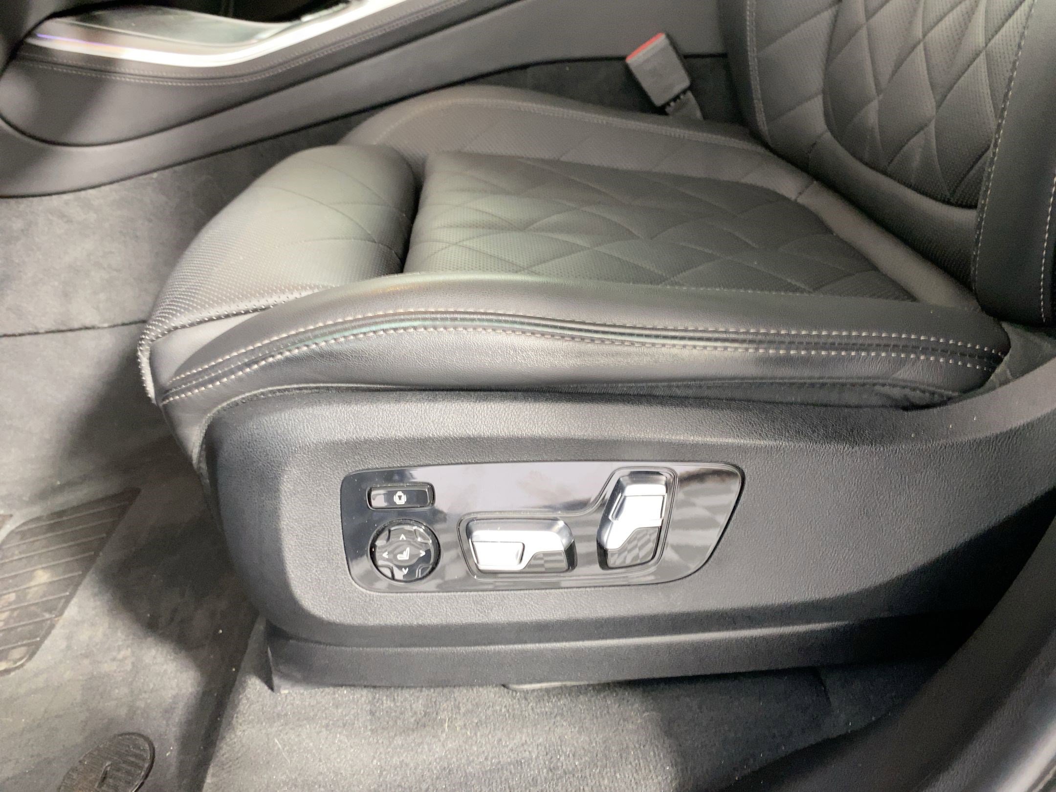 Used 2023 BMW X5 sDrive40i w/ Luxury Seating Package image 11