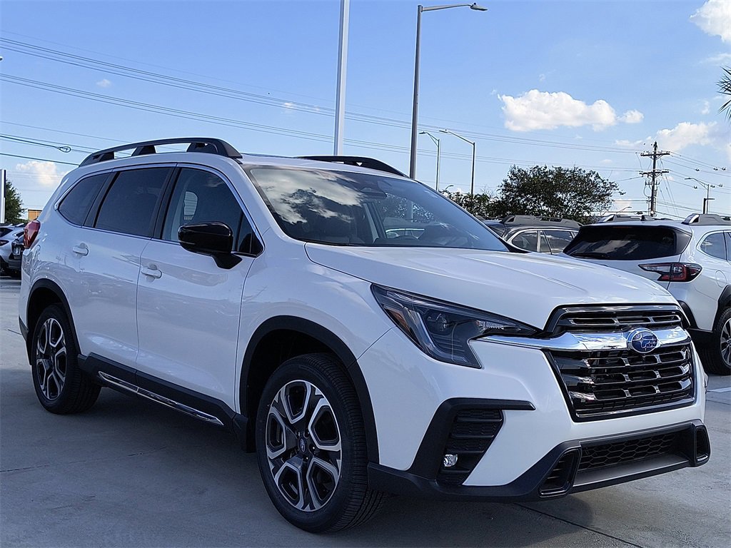 New 2025 Subaru Ascent Limited image 6