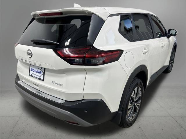Used 2023 Nissan Rogue SV AWD/4WD image 5
