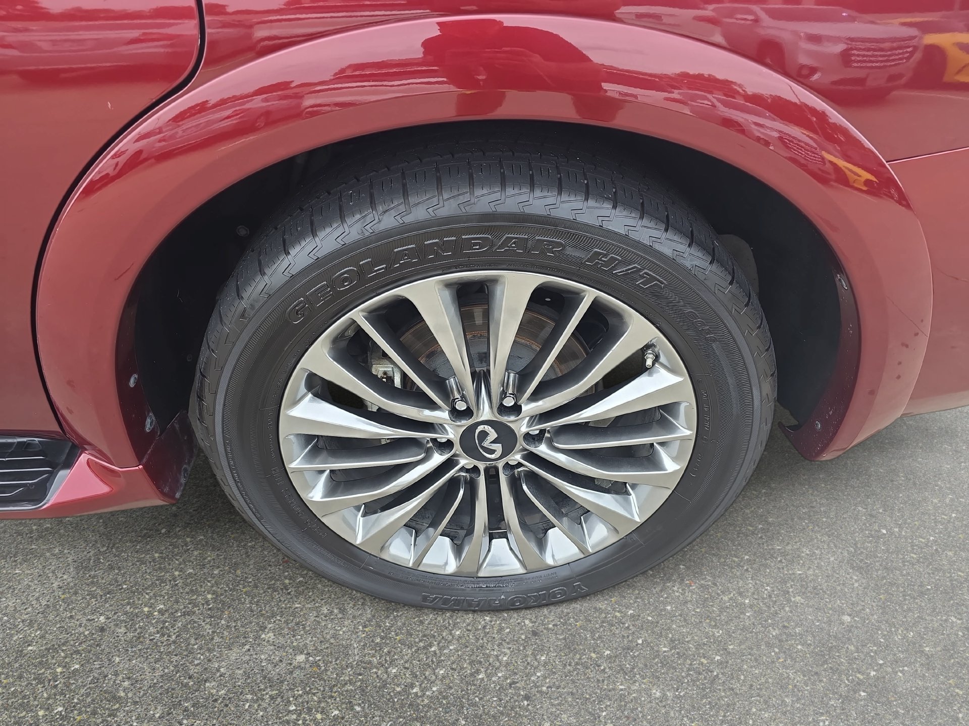 Used 2021 INFINITI QX80 Sensory w/ All-Season Package AWD/4WD image 32