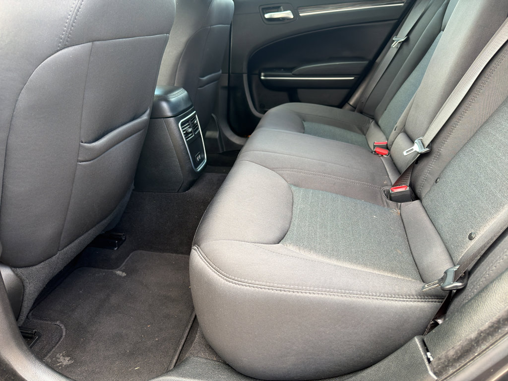 Used 2022 Chrysler 300 Touring w/ Sport Appearance Package RWD image 10